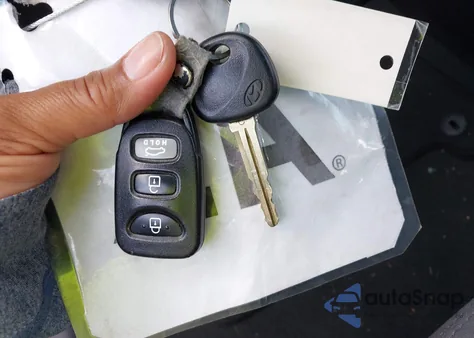 2014 Hyundai Elantra Se из США, поврежденный, VIN 5NPDH4AE2EH539208